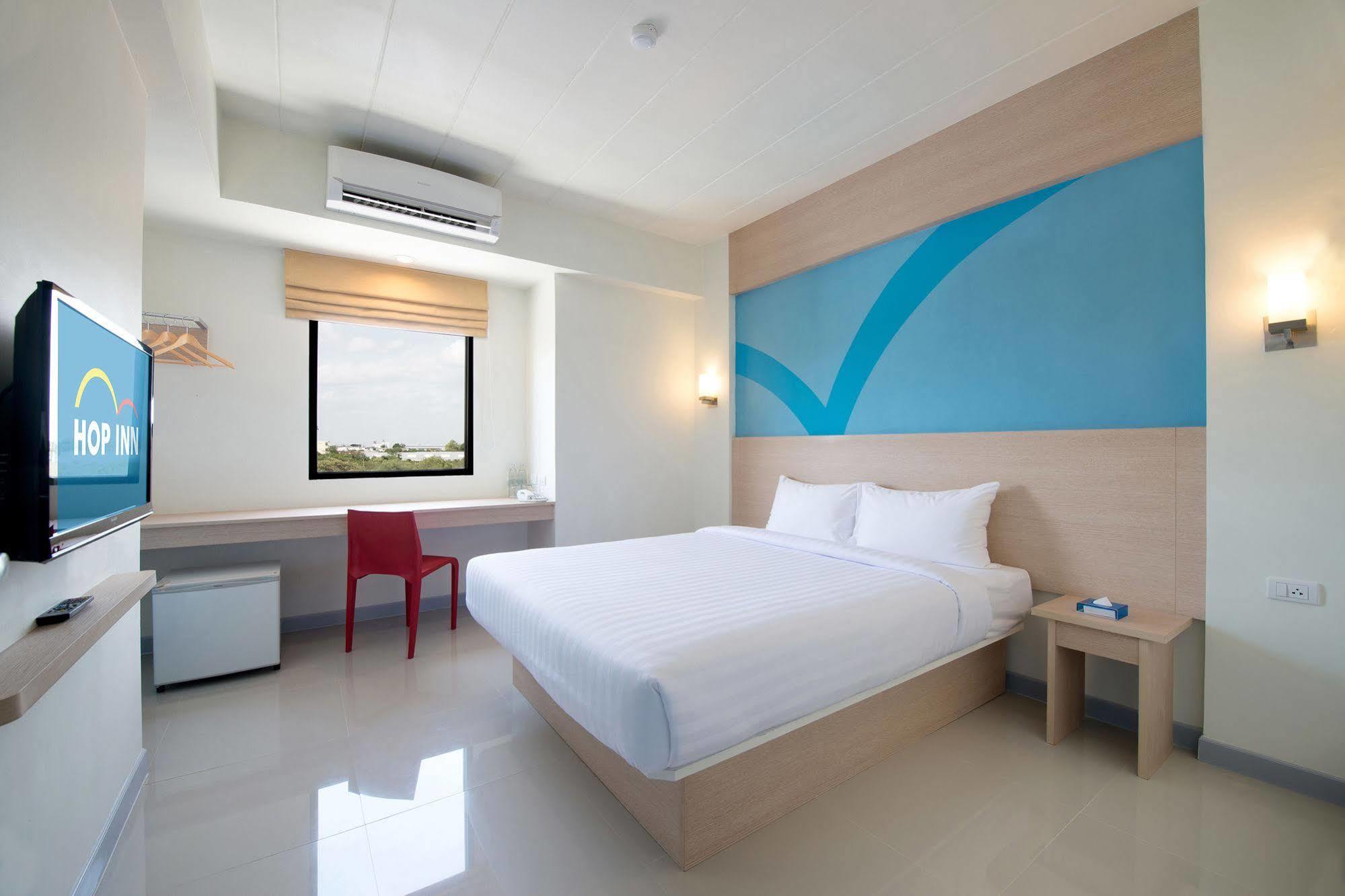 Hop Inn Ройет Экстерьер фото