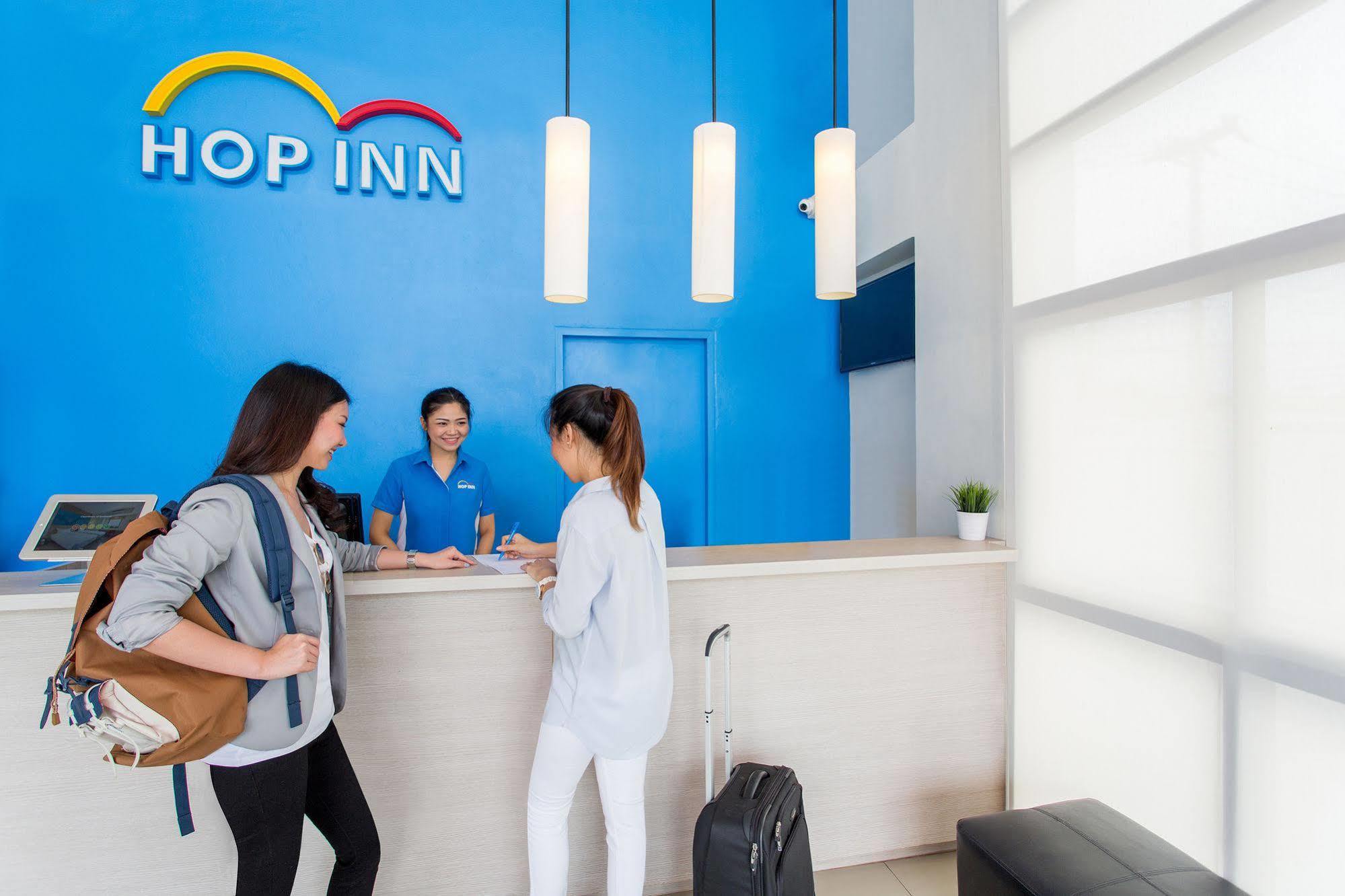 Hop Inn Ройет Экстерьер фото