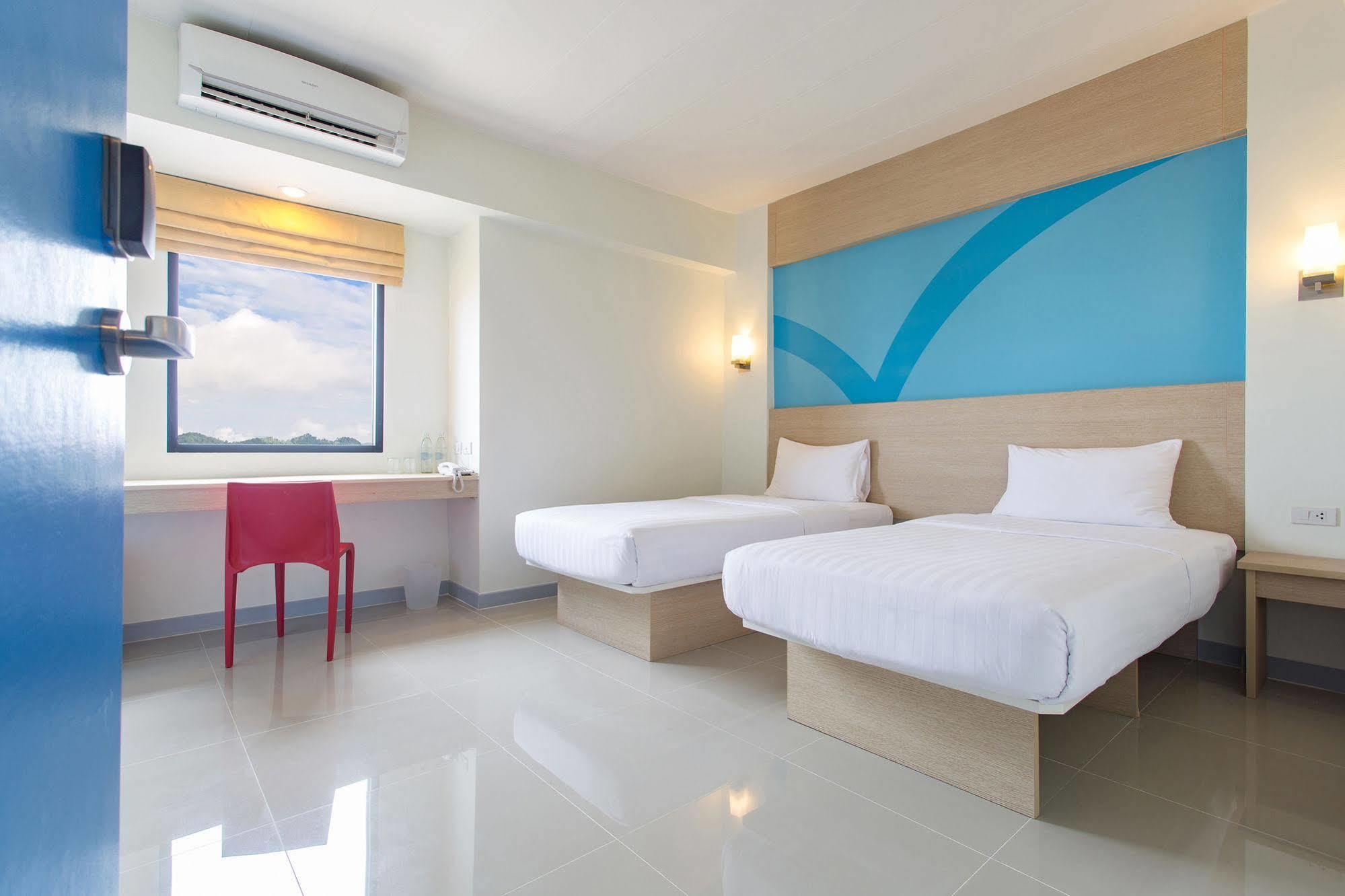 Hop Inn Ройет Экстерьер фото