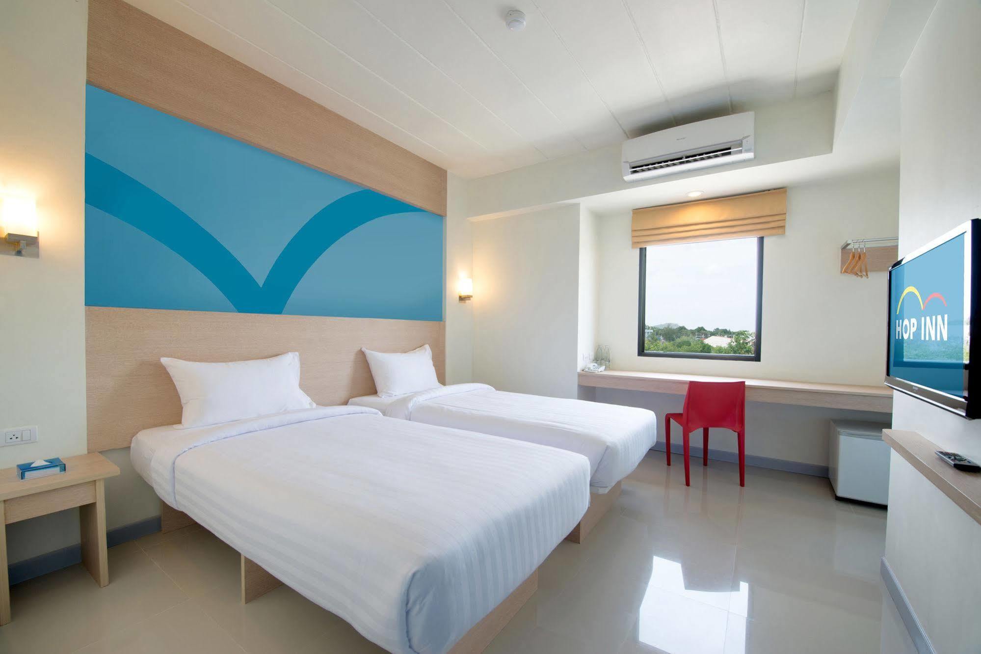 Hop Inn Ройет Экстерьер фото